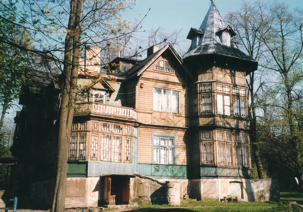 Villa moved from Scaleniowa St.